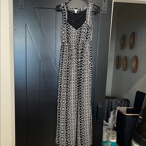 Soma Black and White Geometric Maxi Dress